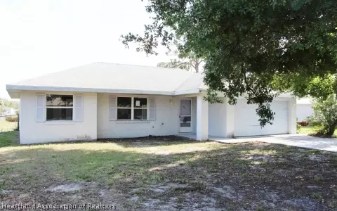 4721 Coco Palm Dr, Sebring, FL 33870 photo 1