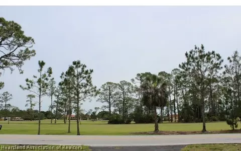 3264 Golfview Rd, Sebring, FL 33875 photo 10