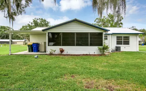 245 Speckled Perch Pt, Lorida, FL 33857 photo 3