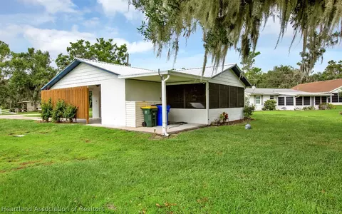 245 Speckled Perch Pt, Lorida, FL 33857 photo 2