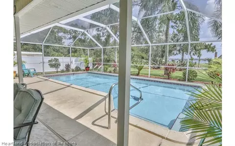 4401 Whiting Dr, Sebring, FL 33870 photo 2
