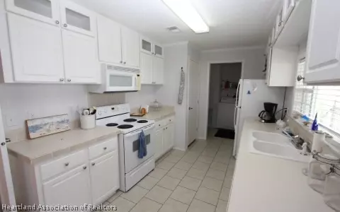3241 Illinois Ave, Sebring, FL 33870 photo 3