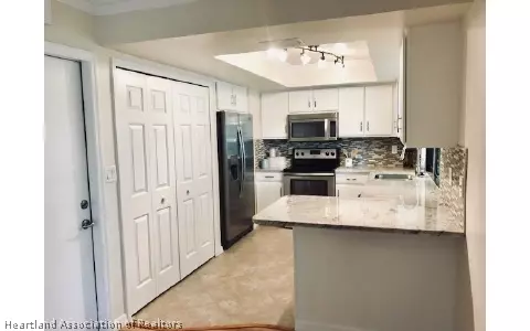 3100 Sugar Pine Cir, Sebring, FL 33872 photo 9
