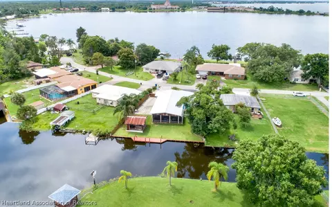 725 Killarney Dr, Sebring, FL 33870 photo 2