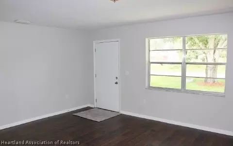 1205 SW 10th Dr, Okeechobee, FL 34974 photo 2