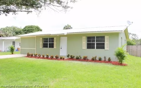 1205 SW 10th Dr, Okeechobee, FL 34974 photo 1