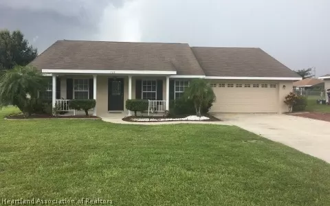 723 Summit Dr, Sebring, FL 33870 photo 1
