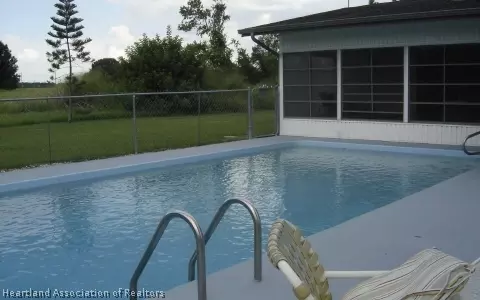 2210 Croydon Rd, Sebring, FL 33870 photo 2