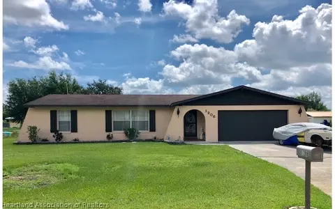 1208 Forest Rd, Sebring, FL 33872 photo 1