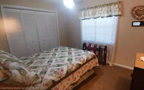 736 Memorial Dr, Sebring, FL 33870 photo 10