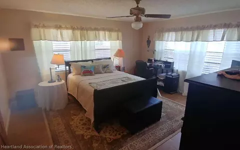 736 Memorial Dr, Sebring, FL 33870 photo 6
