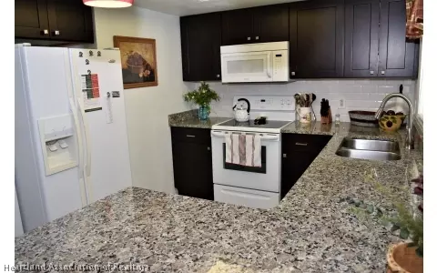 2906 Summertree Dr, Sebring, FL 33872 photo 10