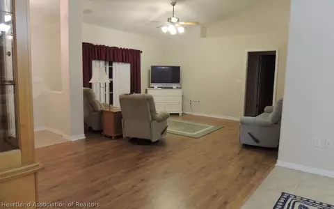 619 Triumph Dr, Sebring, FL 33872 photo 3