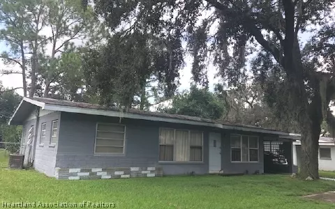 1303 Stenewahee Ave, Sebring, FL 33870 photo 1
