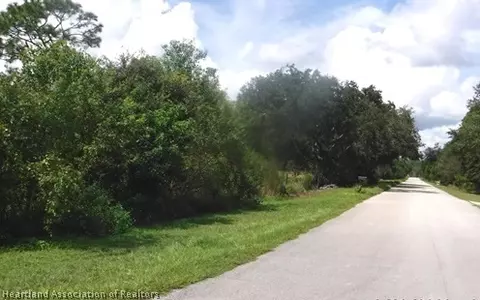 5250 E Roberts Rd, Avon Park, FL 33825 photo 3