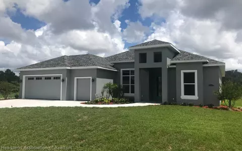 5924 Nevada St, Sebring, FL 33872 photo 3