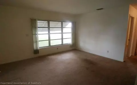 108 Pinehurst Rd, Sebring, FL 33870 photo 2