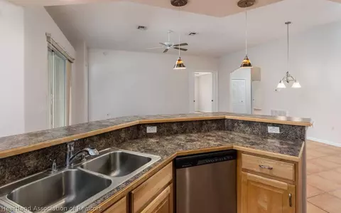 2816 Boulder Ct, Sebring, FL 33875 photo 6