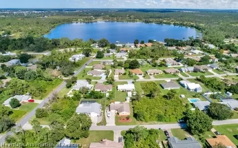 5230 Cairo Dr, Sebring, FL 33875 photo 6