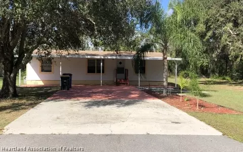 736 River Dr, Sebring, FL 33875 photo 1