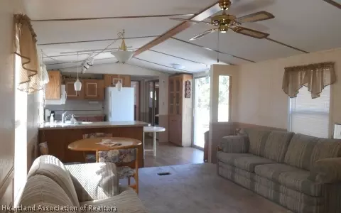 3115 Devon Ct, Sebring, FL 33870 photo 2