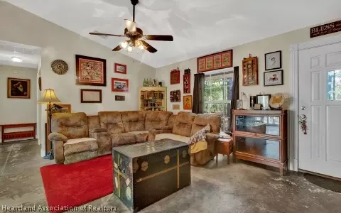 6201 Apple Rd, Sebring, FL 33875 photo 5