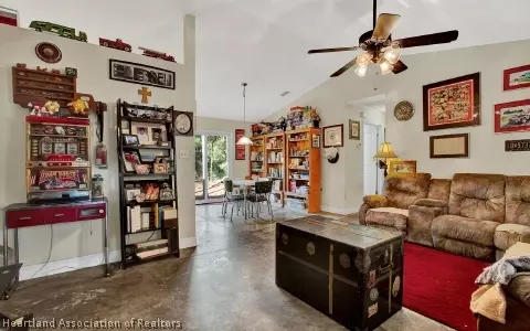 6201 Apple Rd, Sebring, FL 33875 photo 4