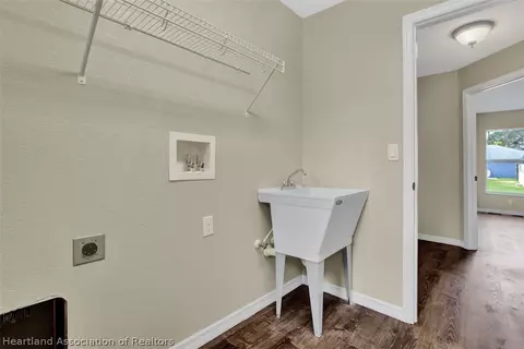 809 Aston Martin Dr, Sebring, FL 33872 photo 11
