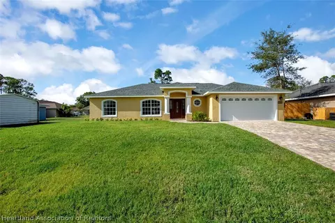 809 Aston Martin Dr, Sebring, FL 33872 photo 1