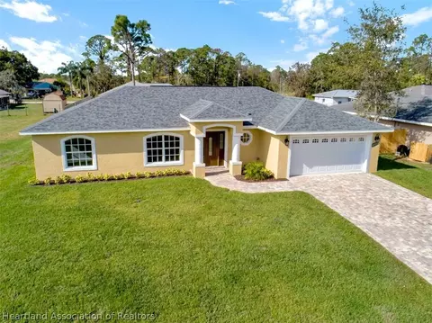809 Aston Martin Dr, Sebring, FL 33872 photo 8
