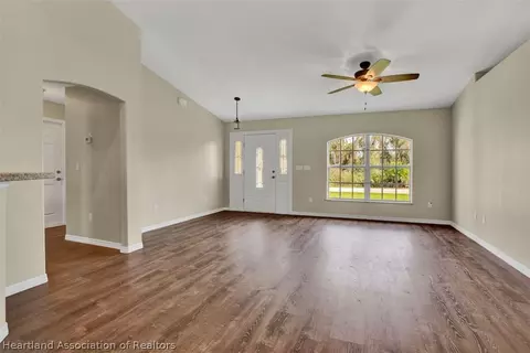 809 Aston Martin Dr, Sebring, FL 33872 photo 4