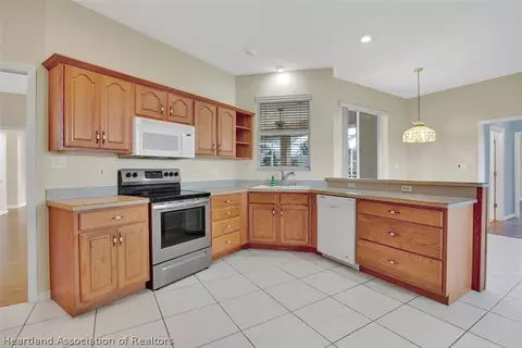 2111 Jackson Dr, Sebring, FL 33870 photo 11