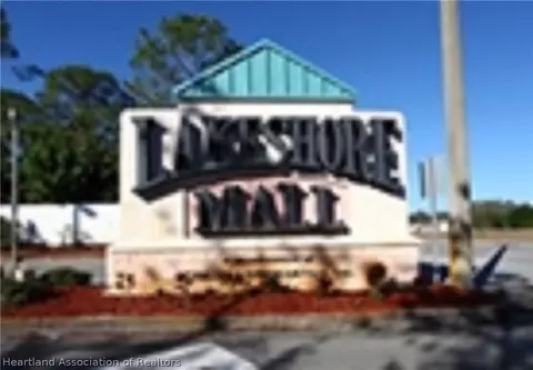 849 Mall Ring Rd, Sebring, FL 33870 photo 3