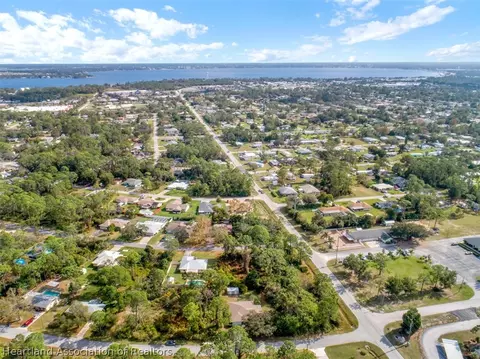 208 Vanwall Ter, Sebring, FL 33872 photo 20