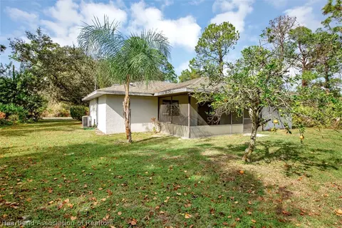 208 Vanwall Ter, Sebring, FL 33872 photo 23