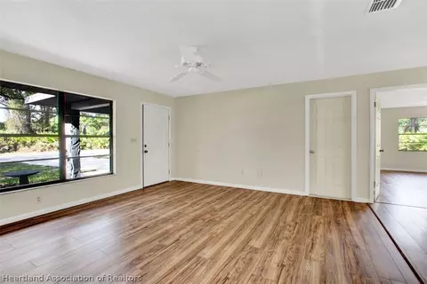 208 Vanwall Ter, Sebring, FL 33872 photo 4