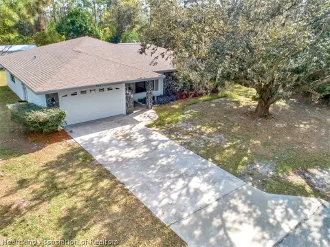 208 Vanwall Ter, Sebring, FL 33872 photo 16