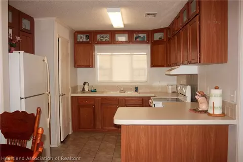 607 Max Ave, Sebring, FL 33875 photo 5