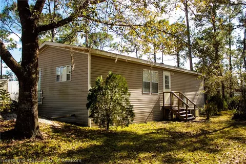 607 Max Ave, Sebring, FL 33875 photo 2