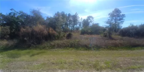 5807 Escalon Dr, Sebring, FL 33872 photo 3