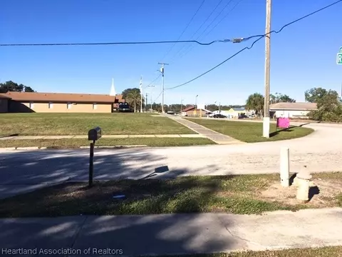 1402 Rainbow Ave, Sebring, FL 33870 photo 13