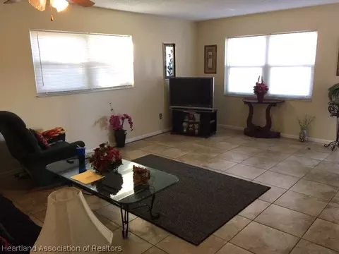 1402 Rainbow Ave, Sebring, FL 33870 photo 3