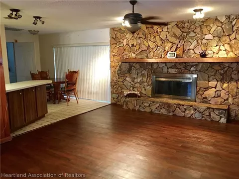 210 Lark Ter, Sebring, FL 33872 photo 6