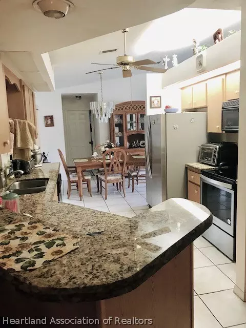5221 Manatee Dr, Sebring, FL 33870 photo 6