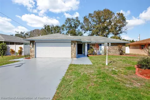 321 Kite Ave, Sebring, FL 33870 photo 1