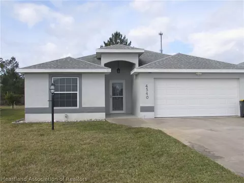 4540 Vantage Cir, Sebring, FL 33872 photo 1