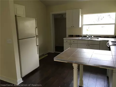 217 E 9th St, Frostproof, FL 33843 photo 6