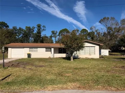 6333 Lakeside Dr W, Sebring, FL 33875 photo 1