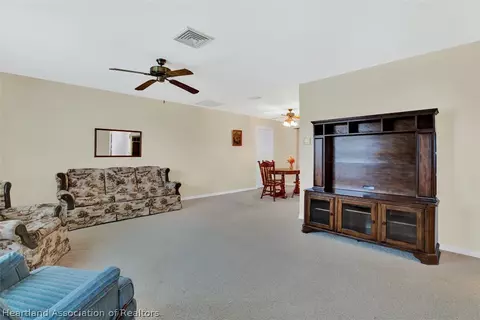 2735 Summit Dr, Sebring, FL 33870 photo 3