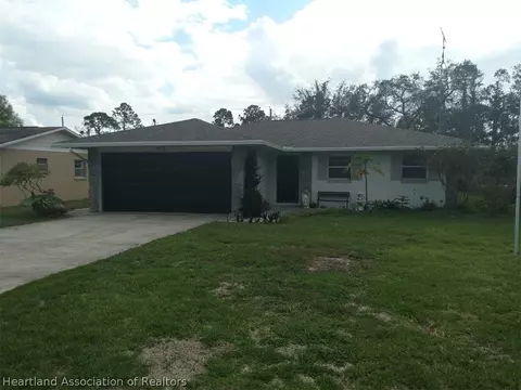 214 Thrush Ave, Sebring, FL 33870 photo 1